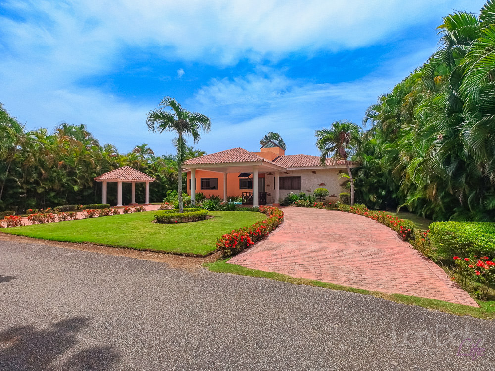 Villa en Venta en Guavaberry Golf & Country Club – Juan Dolio ,Juan Dolio, San Pedro de Macorís, 3 Bedrooms,5 Bathrooms,Villa,Venta