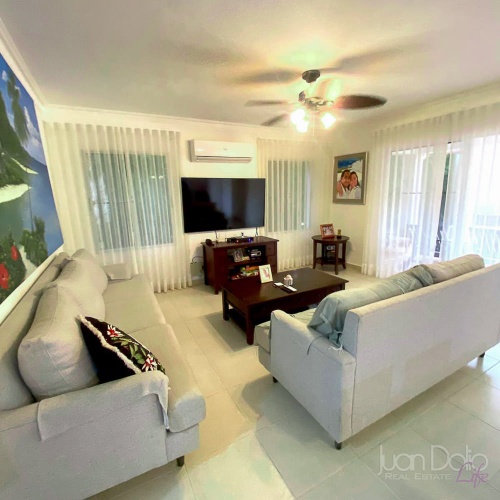 Villa de 2 Niveles en Metro Country Club,Juan Dolio, San Pedro de Macorís, 4 Bedrooms,4 Bathrooms,Villa,Venta