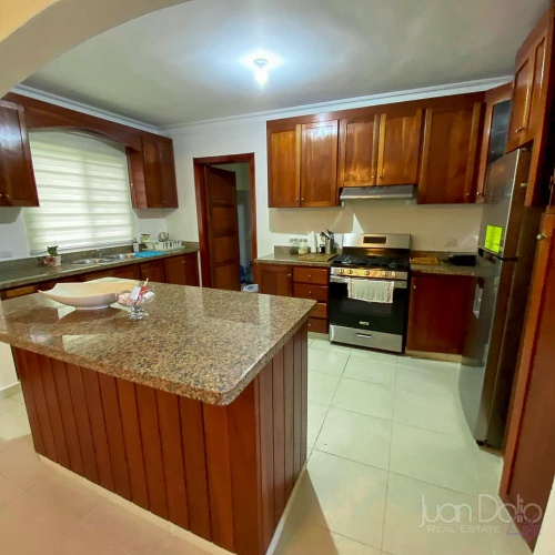 Villa de 2 Niveles en Metro Country Club,Juan Dolio, San Pedro de Macorís, 4 Bedrooms,4 Bathrooms,Villa,Venta